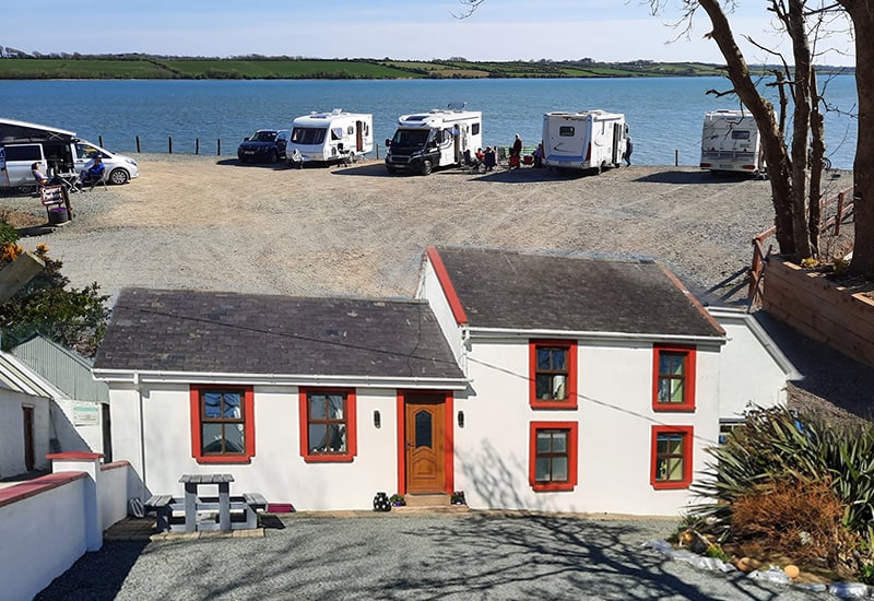Accommodation Accommodation