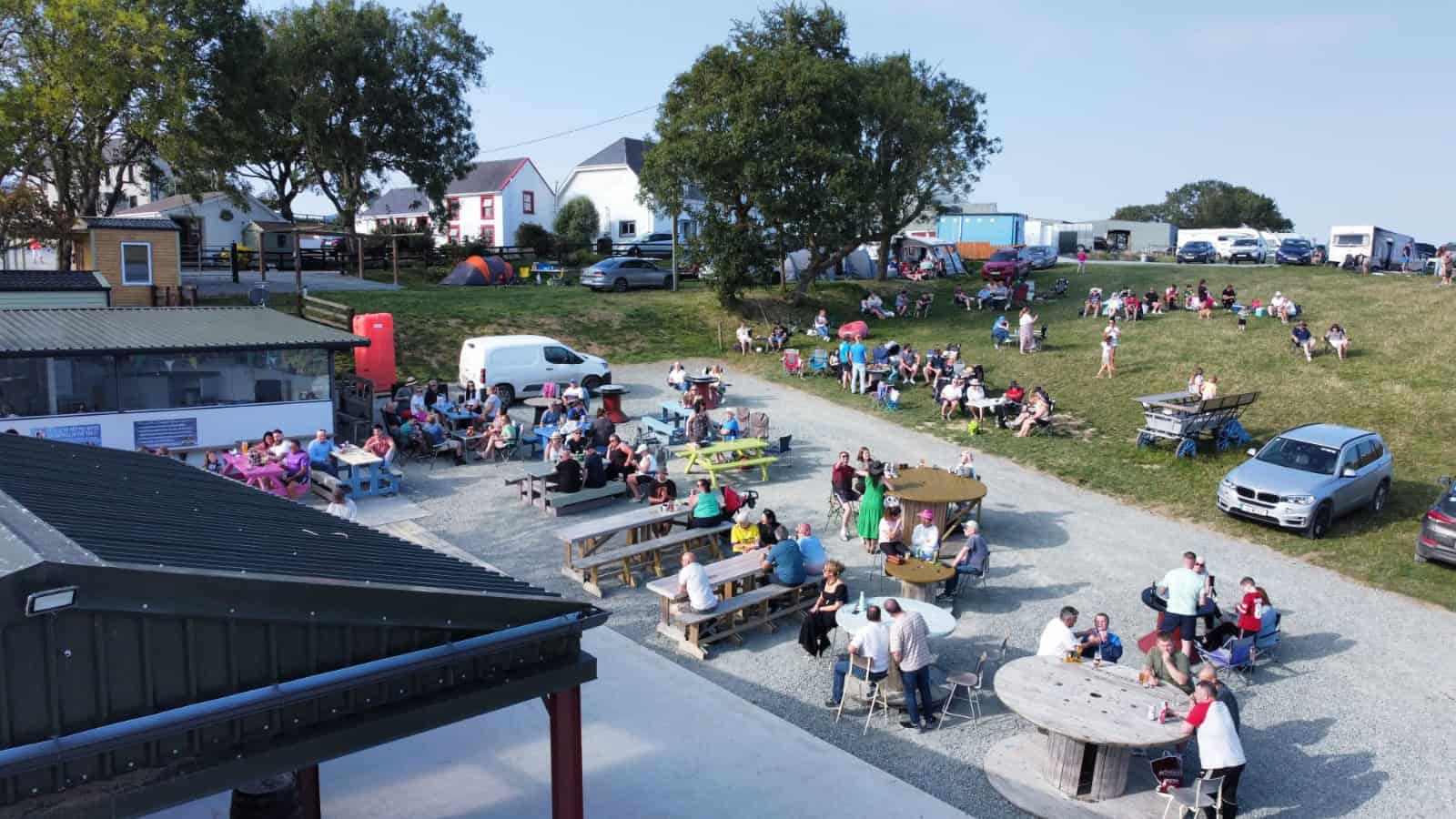 live entertainment On-Site Amenities